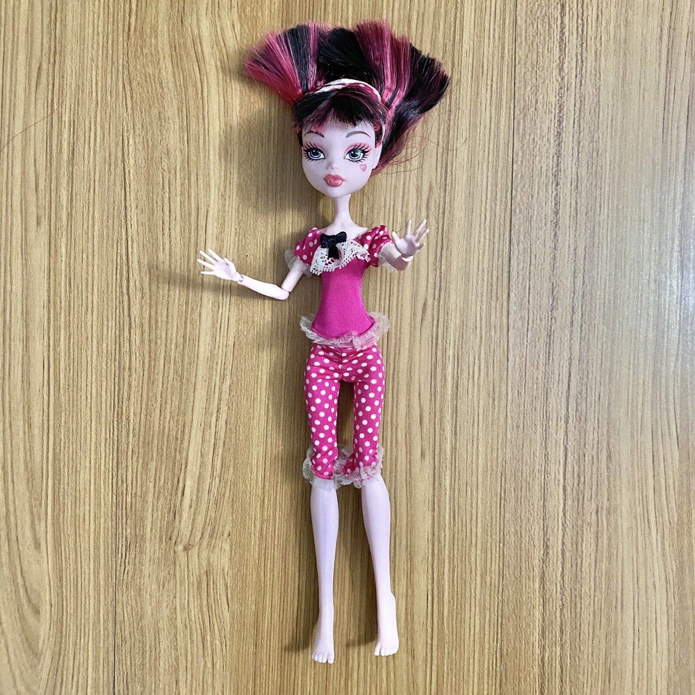 Monster High Draculaura Doll Sleepover Dead Tired READ